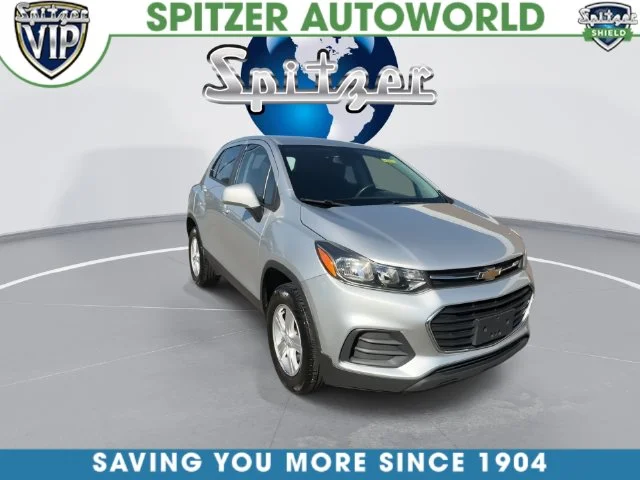 Used 2017 Silver Chevrolet LS image 3