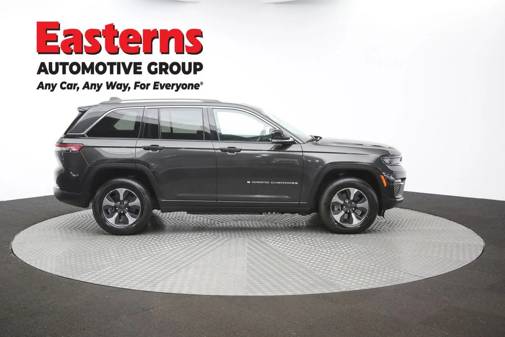 Used 2024 Brown Jeep 4xe image 44
