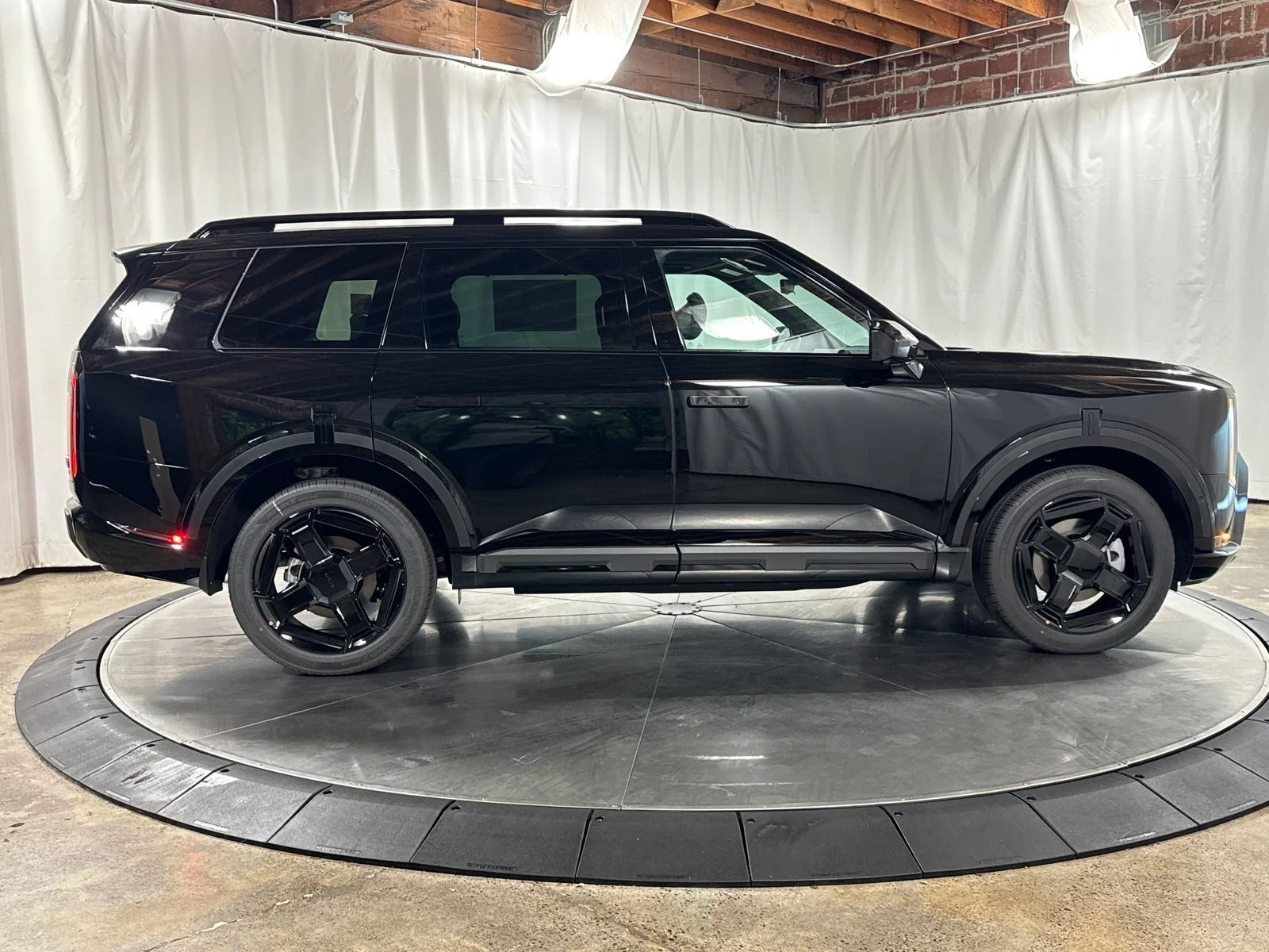 New 2027 Ebony Black Kia X-Line SX Prestige image 9