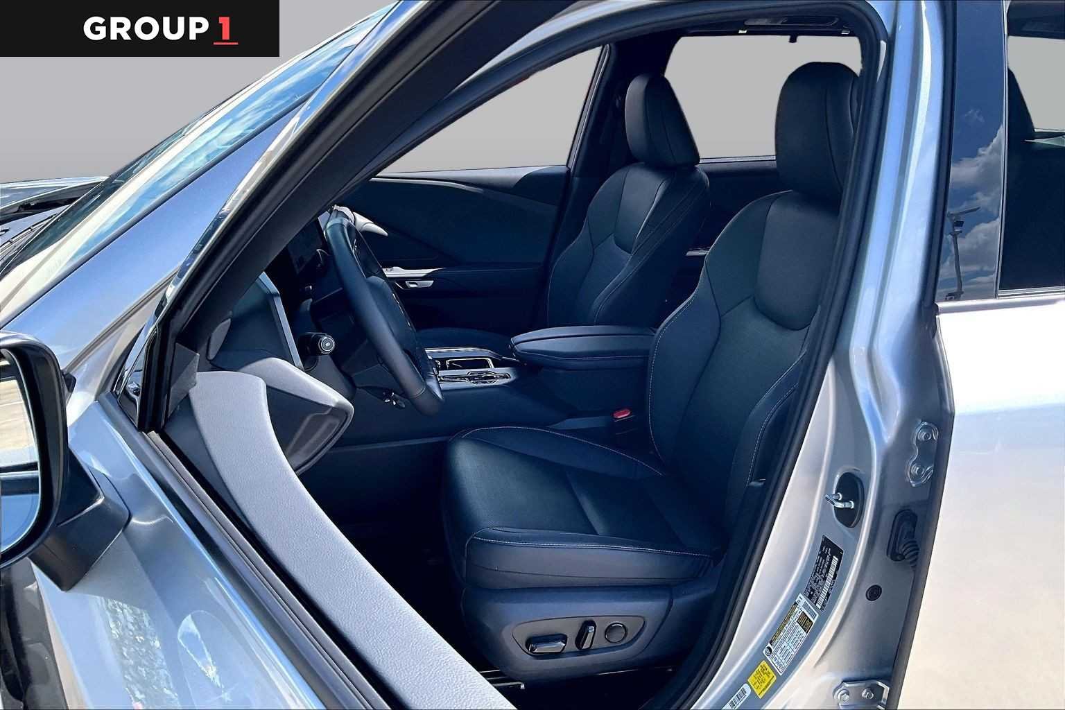 Certified Used 2025 CELESTIAL SILVER Lexus Premium image 7