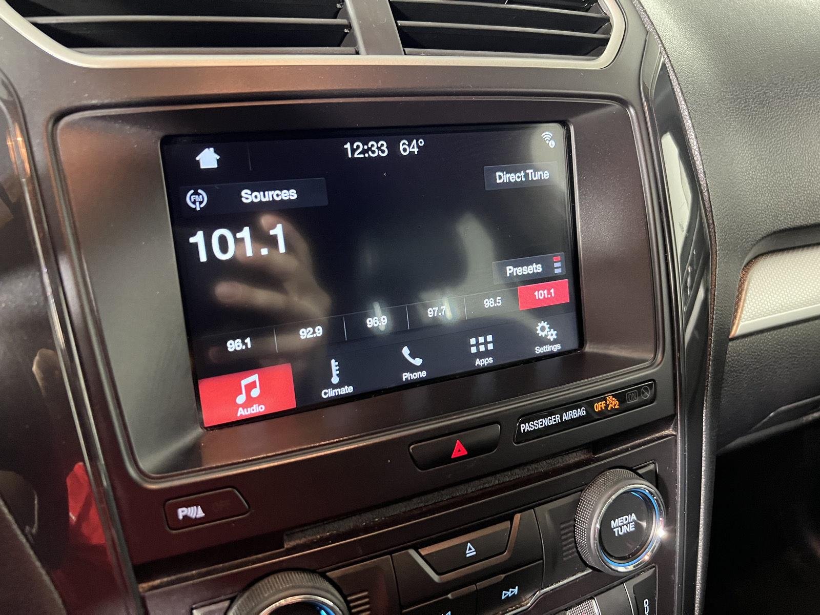 Used 2017 Ruby Red Metallic Tinted Clearcoat Ford XLT image 9