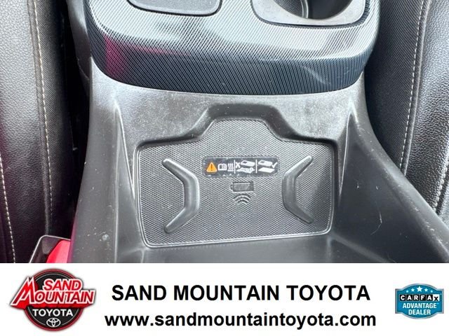 Used 2020 White Chevrolet Z71 image 18