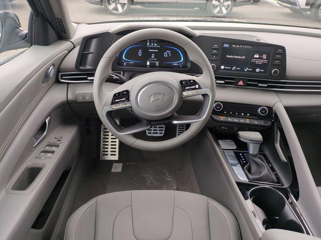 New 2026 Gray Hyundai SEL Sport Premium image 17