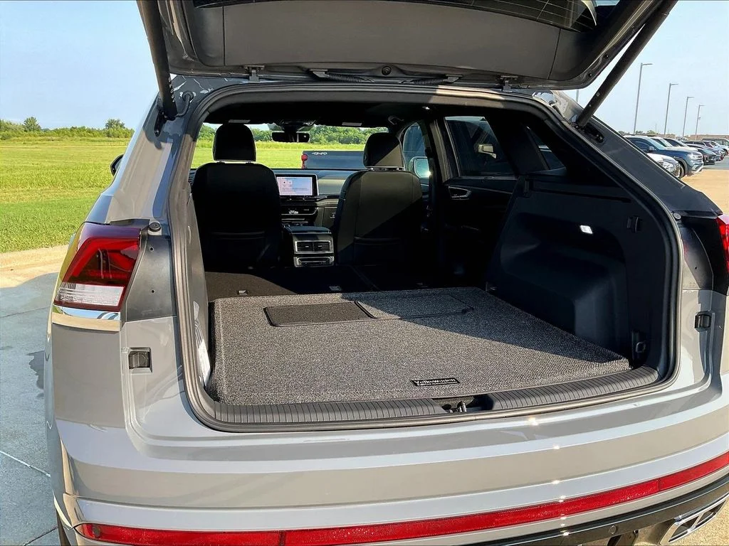 New 2026 Gray Volkswagen 2.0T SEL Premium R-Line image 19