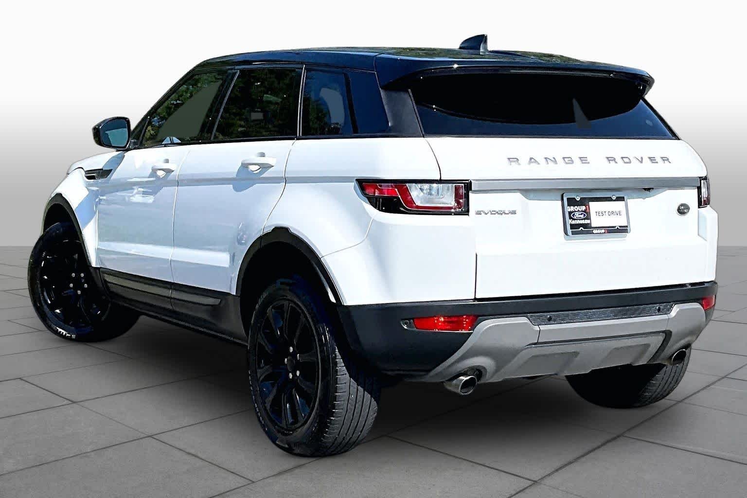 Used 2018 Fuji White Land Rover SE image 12