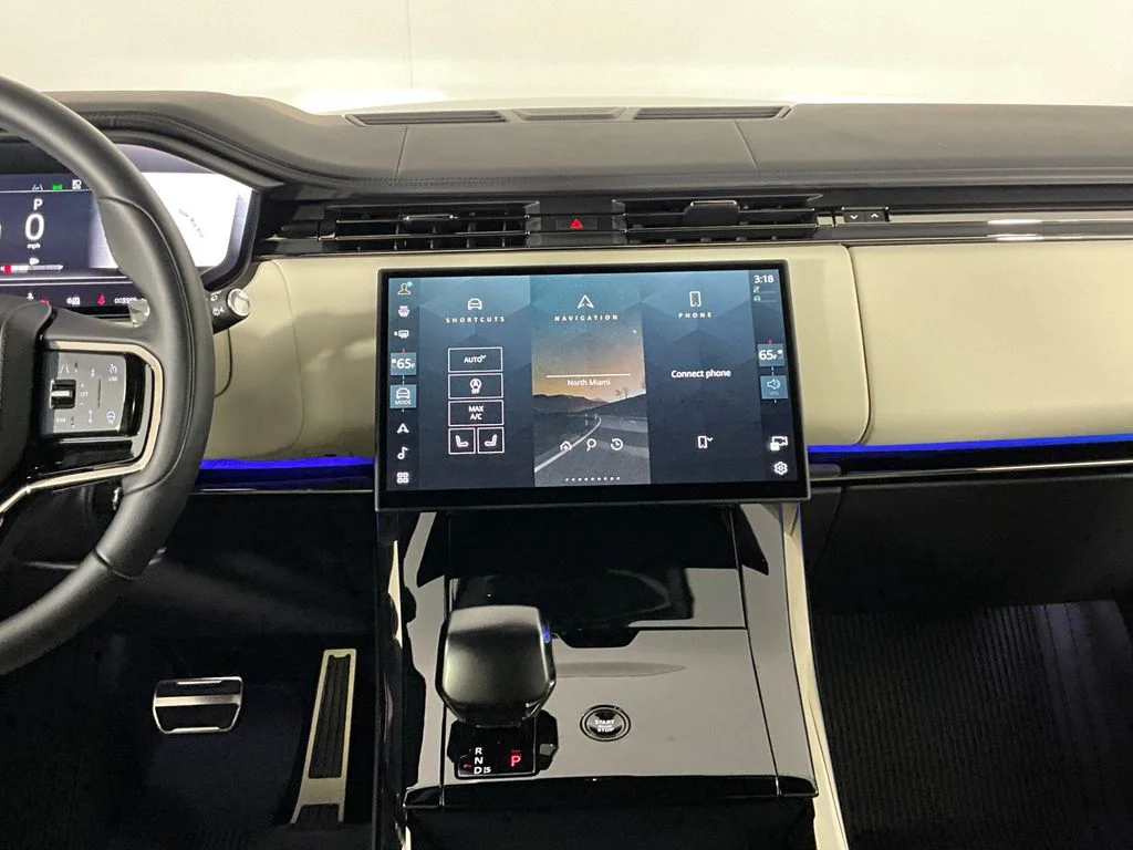 Used 2025 Blue Land Rover SV Edition Two image 12