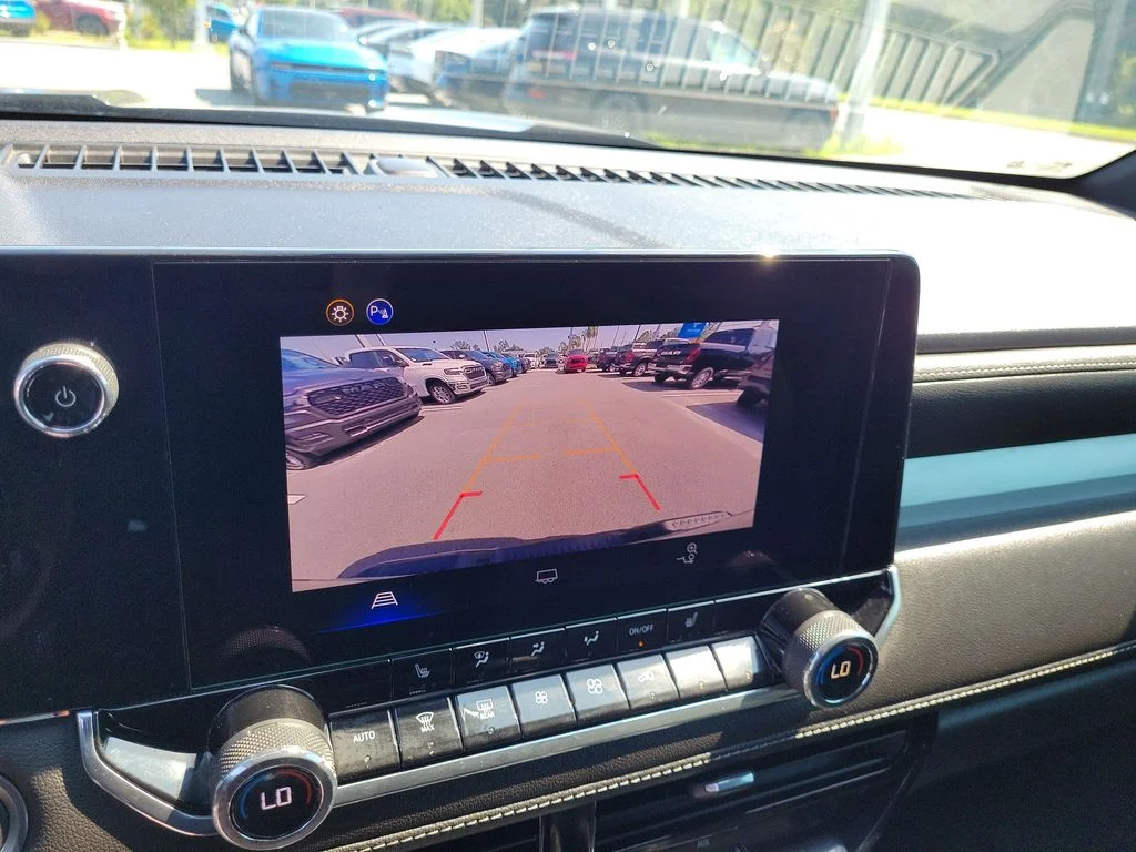 Used 2026 Black Chevrolet LT image 32