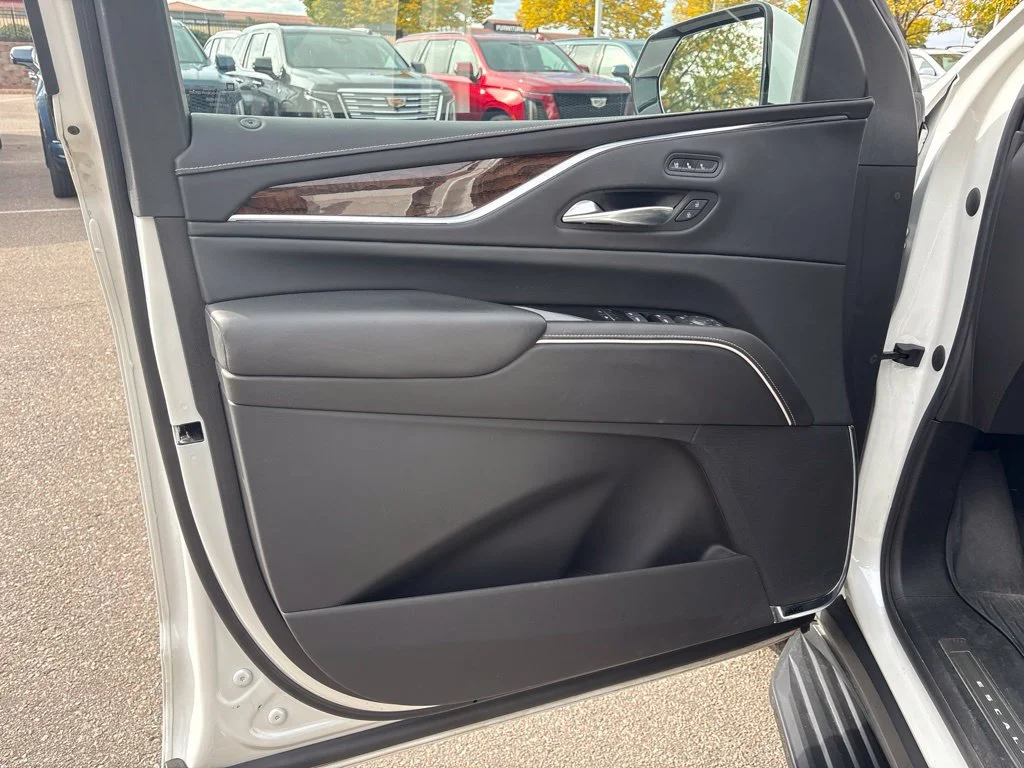 Used 2022 Crystal White Cadillac Sport Platinum image 9
