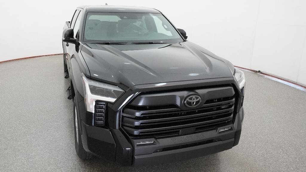 New 2026 Midnight Black Metallic Toyota SR5 image 42