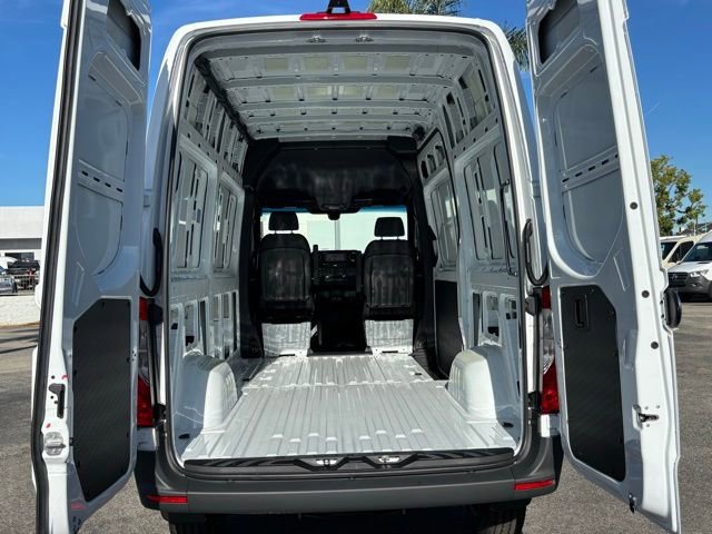New 2026 Arctic White Mercedes-Benz Cargo 144 WB image 56