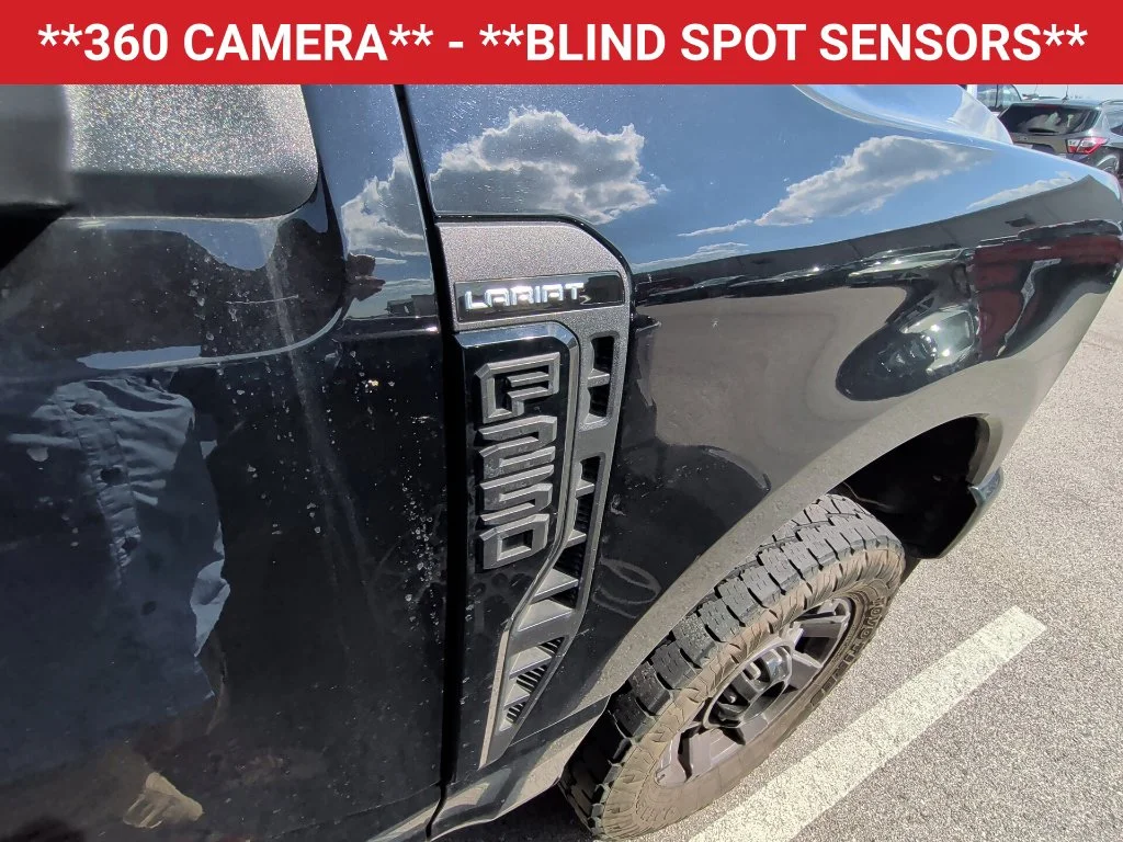 Used 2024 Agate Black Metallic Ford Lariat image 9