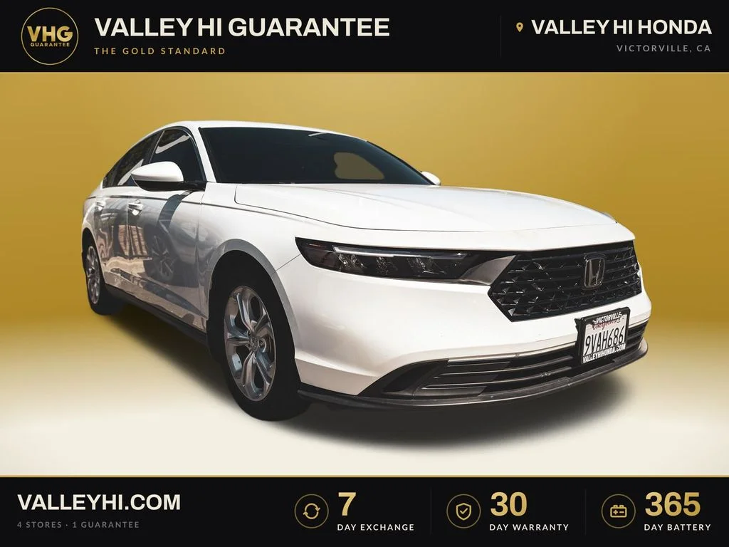 Used 2025 White Honda LX image 1