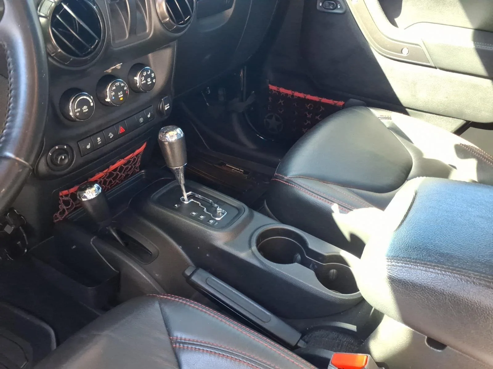 Used 2018 Black Clearcoat Jeep Rubicon Recon image 24