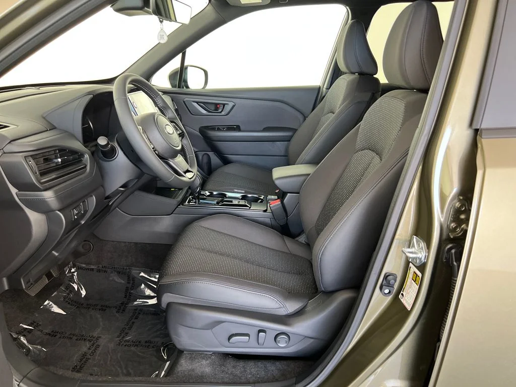 New 2026 AUTUMN GREEN METALLIC Subaru Premium image 11