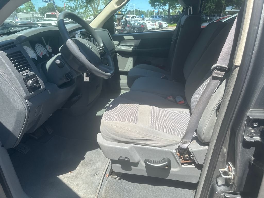 Used 2008 Gray Dodge SLT image 14