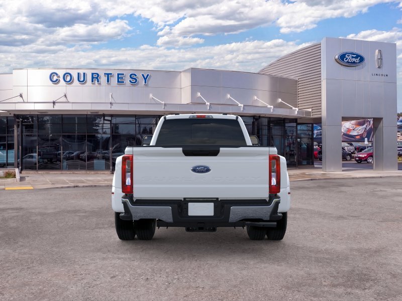 New 2026 Oxford White Ford F-350® XL image 5
