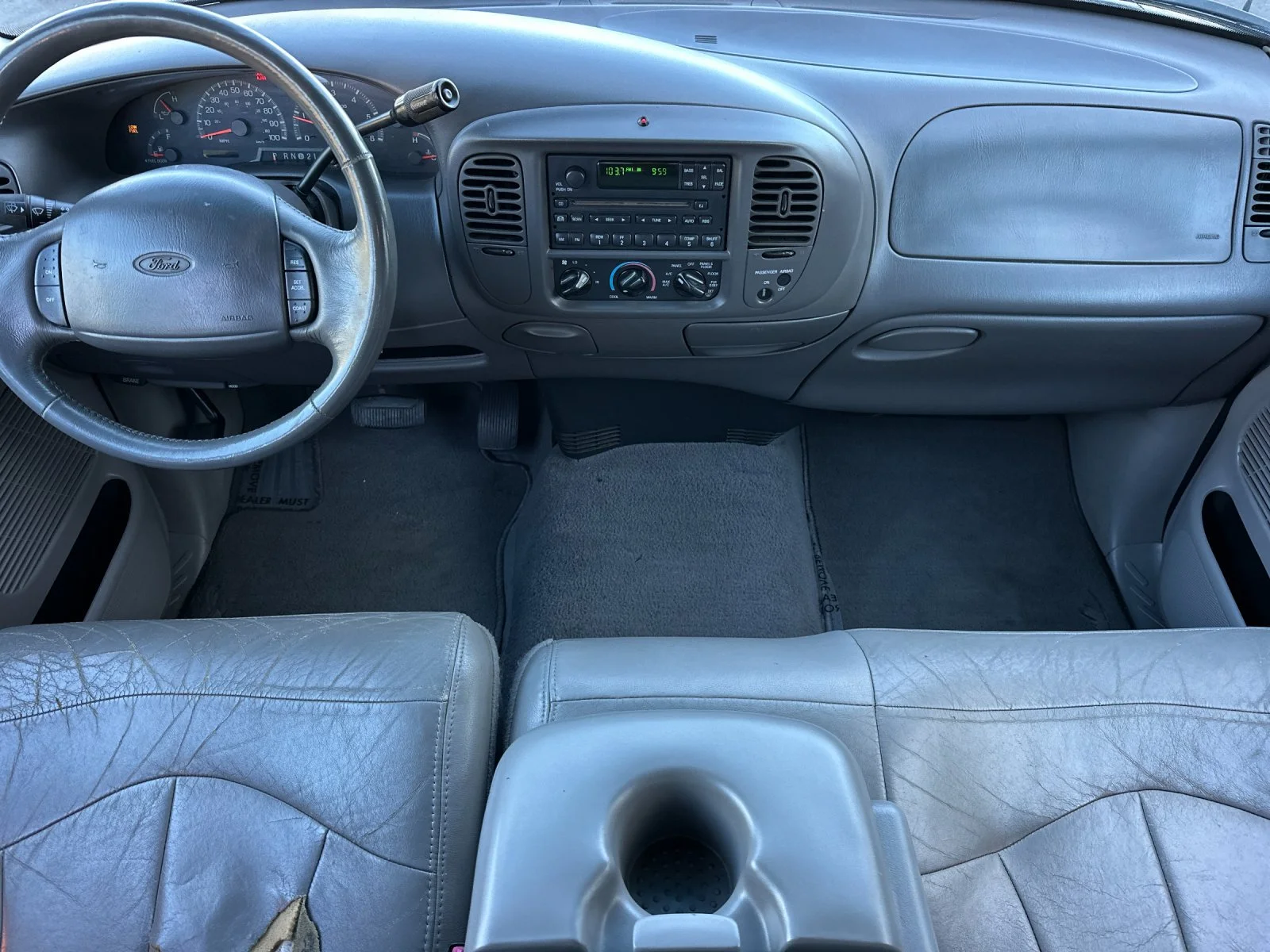 Used 1999 White Ford XLT image 13