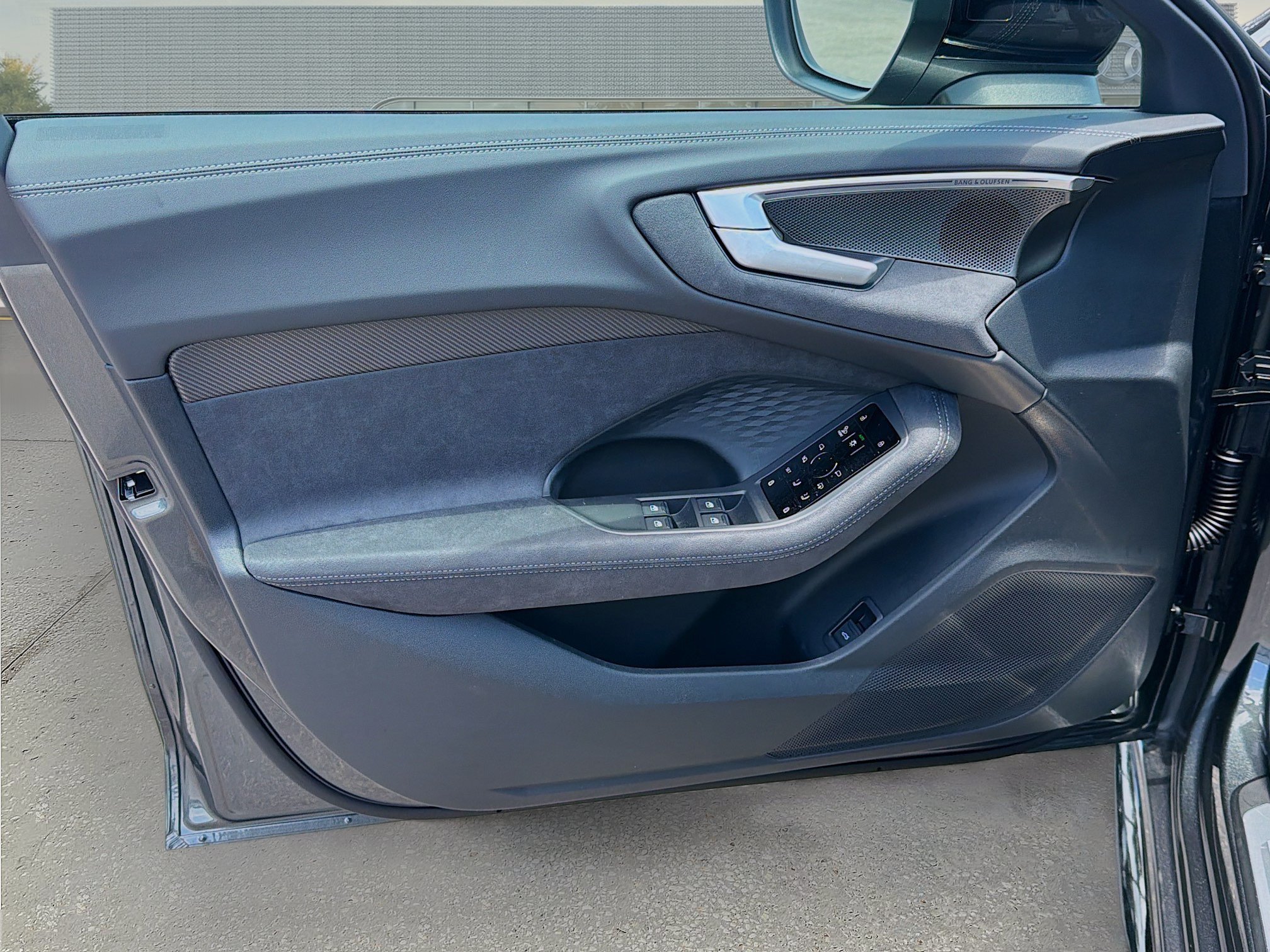 New 2026 Daytona Gray Pearl Effect Audi Premium Plus image 21