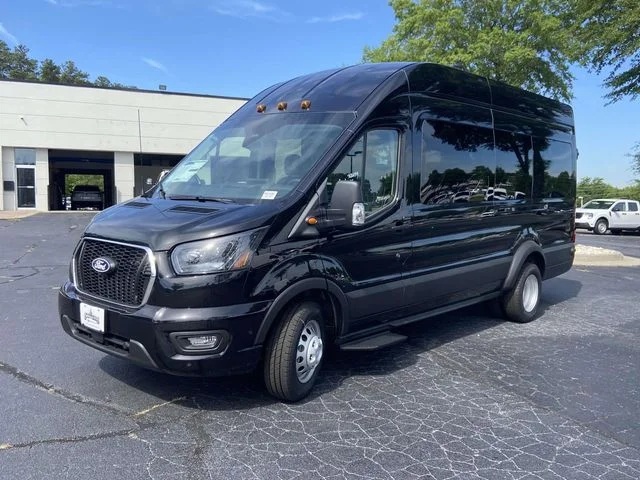New 2026 Black Ford XLT image 6