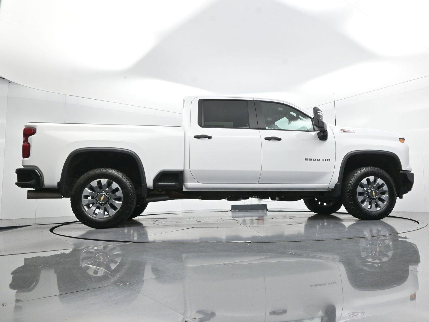 Used 2024 Summit White Chevrolet Custom image 49