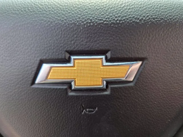 Used 2025 Red Chevrolet LT image 32