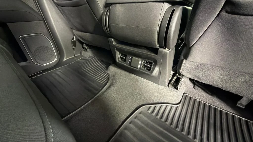 Used 2023 Glacier Blue Metallic Chevrolet RST image 31