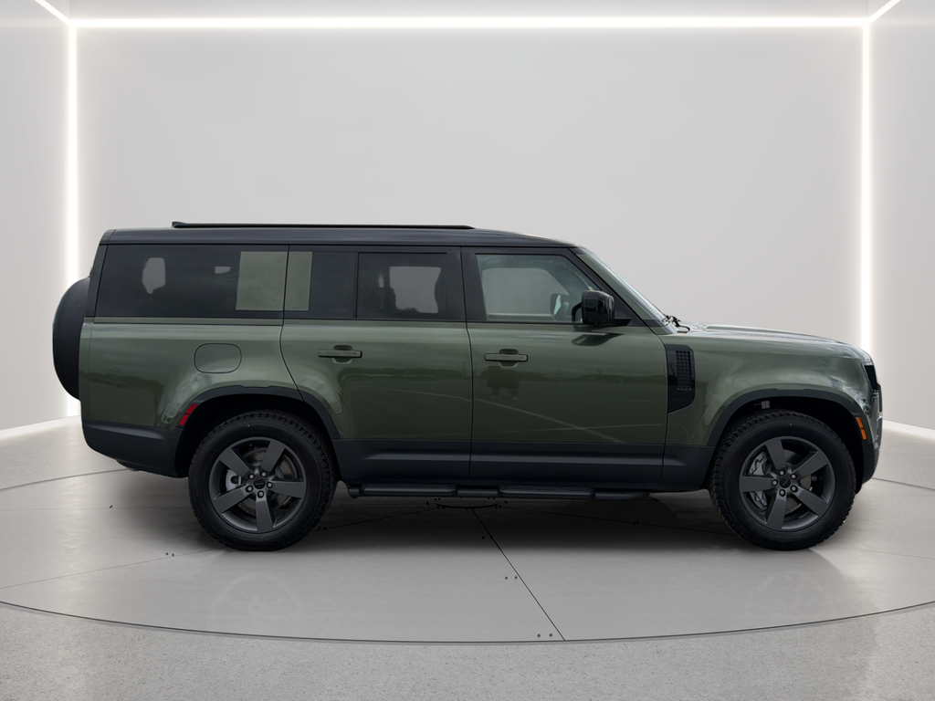 New 2026 Woolstone Green Land Rover S image 16