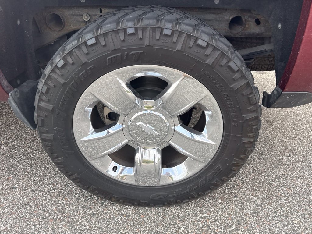 Used 2017 Red Chevrolet LTZ image 7