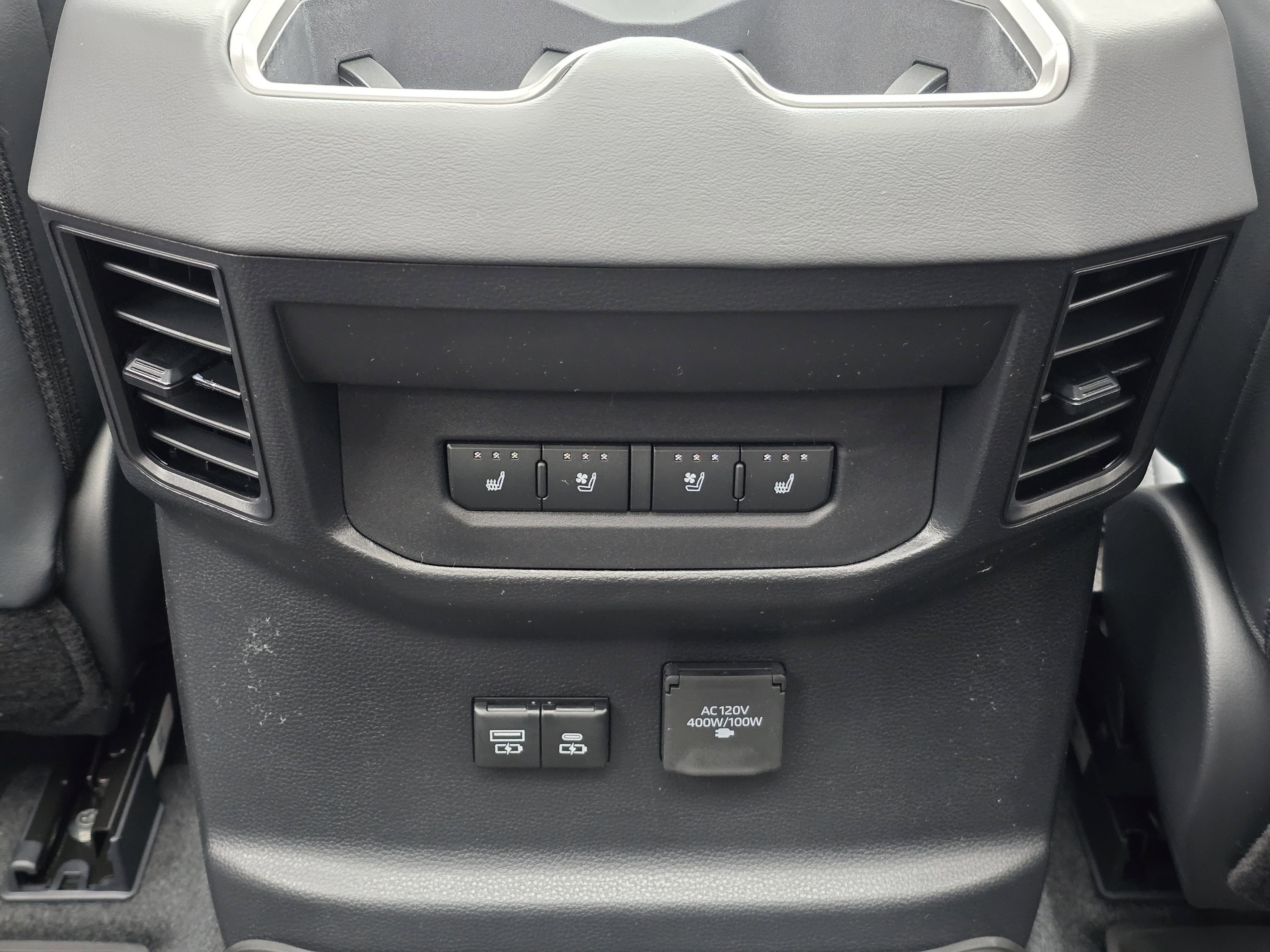 2026 Toyota Tundra Platinum - Photo 33