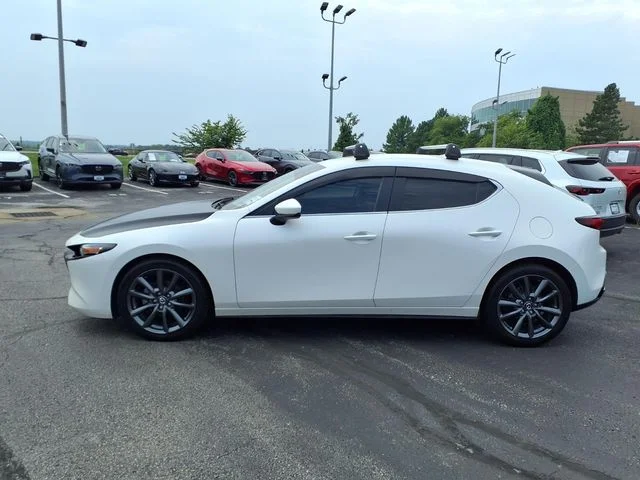 Used 2022 White Mazda Select image 25