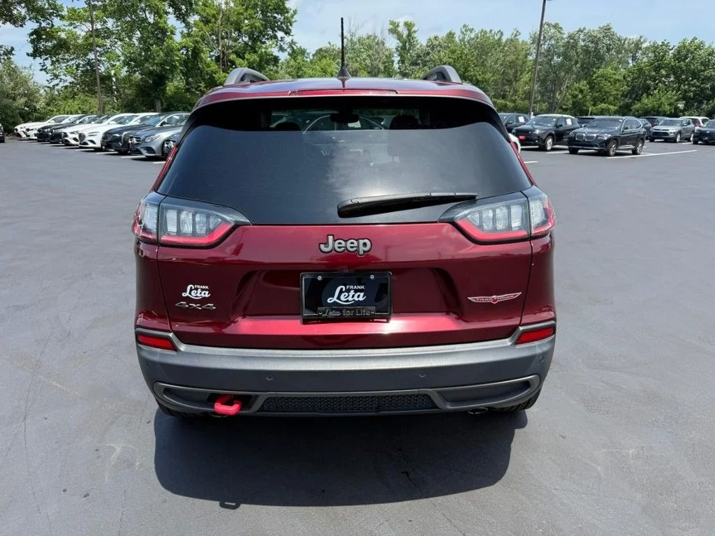 Used 2019 Red Jeep Trailhawk image 8