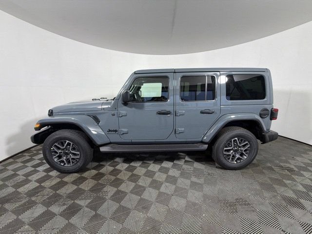 New 2026 Gray Jeep Sahara image 7