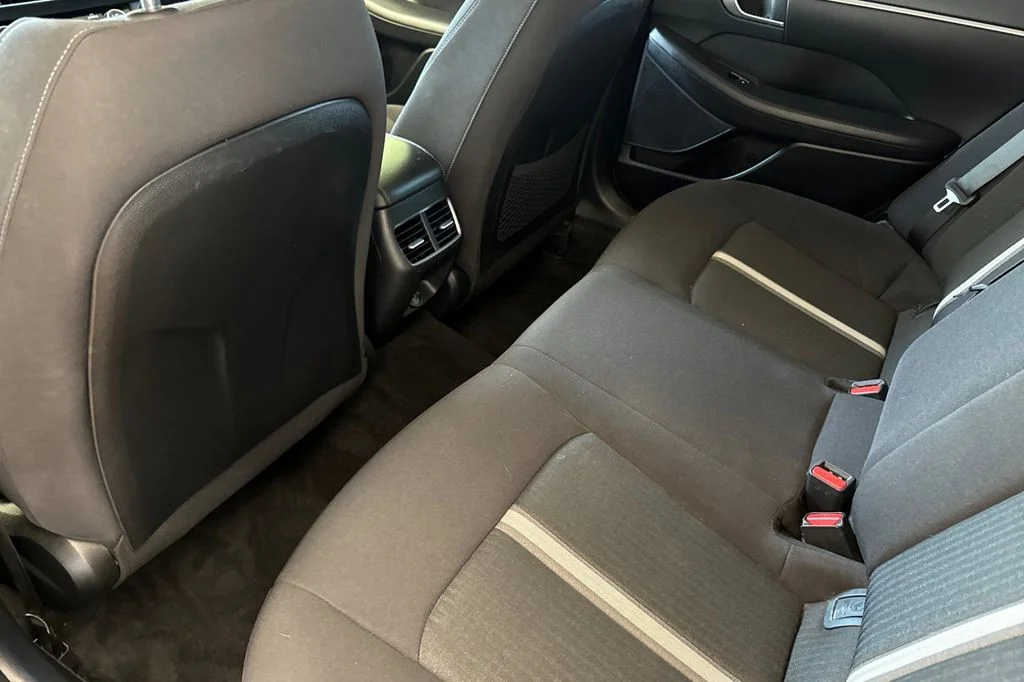 Used 2023 Red Hyundai SEL image 16