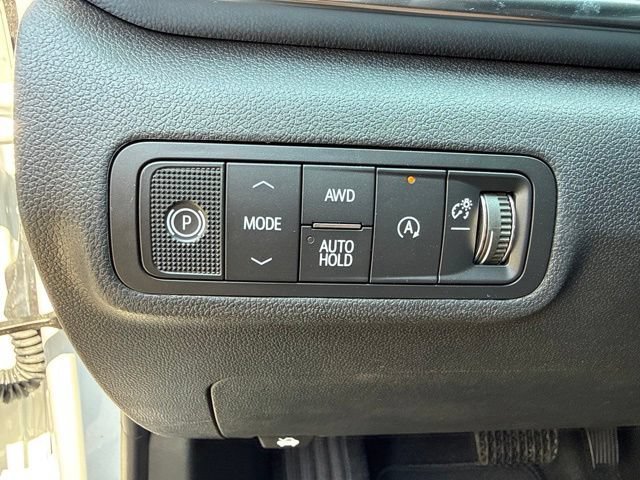 New 2027 Summit White GMC Elevation image 12