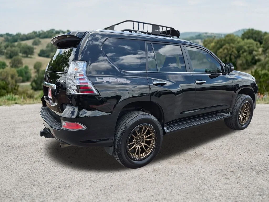 Used 2020 Black Lexus 460 image 9