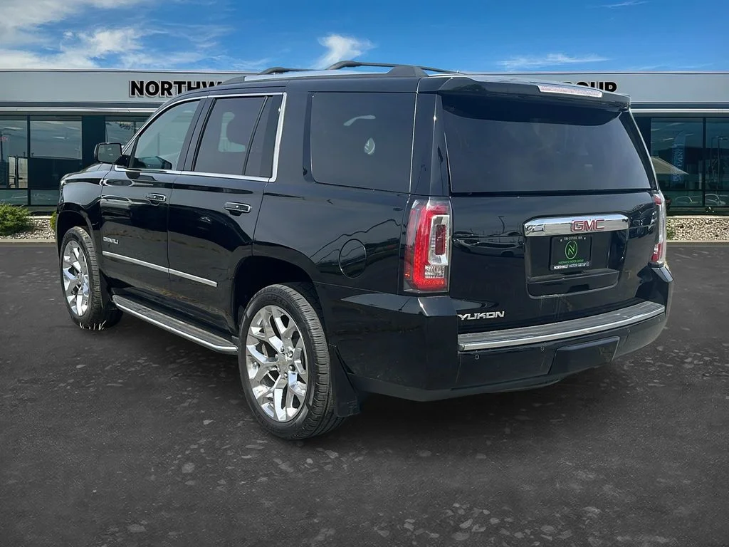 Used 2018 Onyx Black GMC Denali image 5