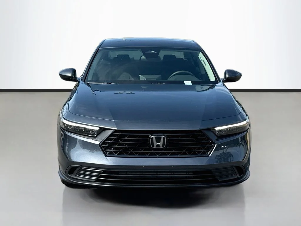 New 2026 Meteorite Gray Metallic Honda LX image 2