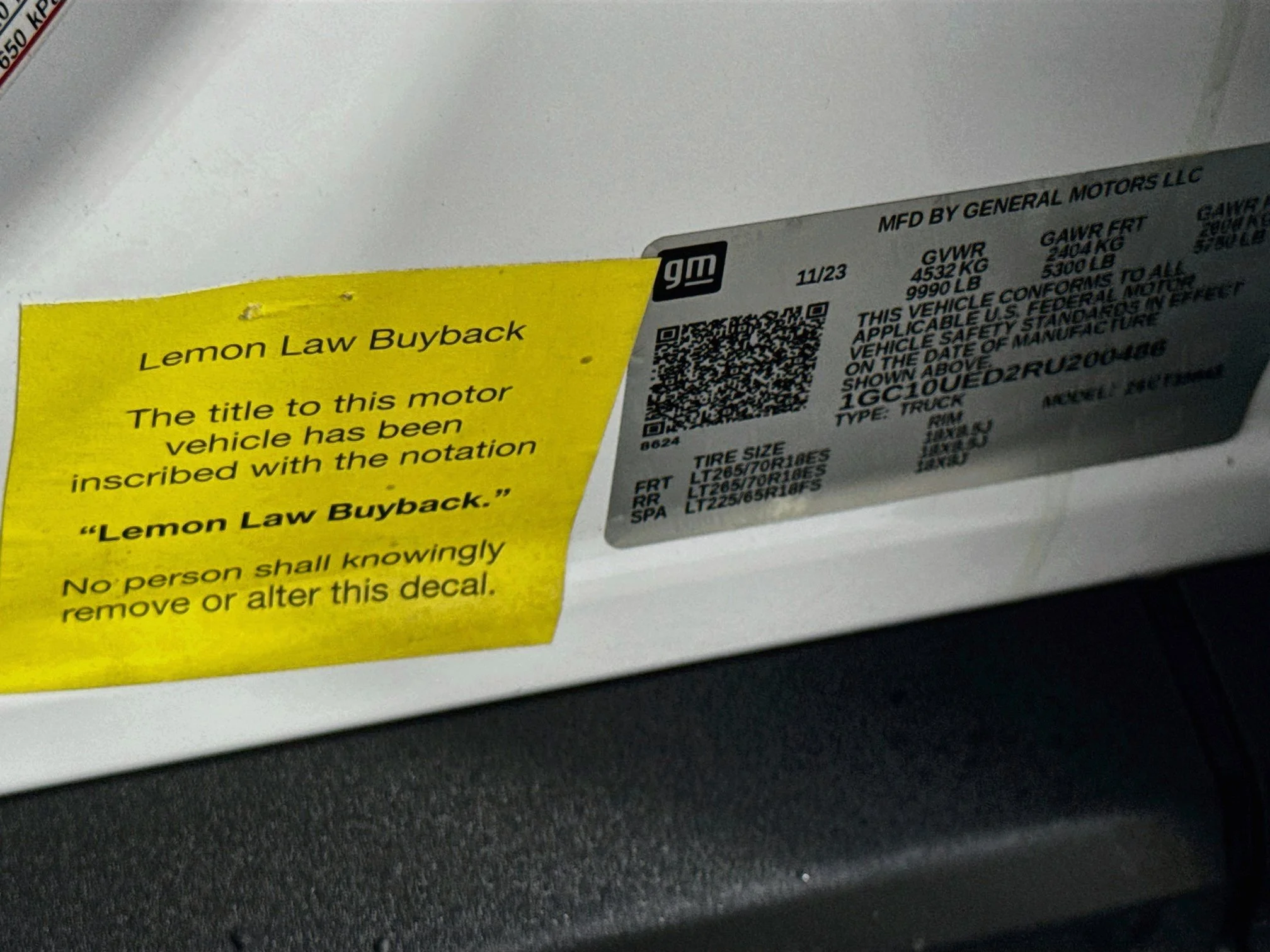 Used 2024 Summit White Chevrolet Work Truck image 34