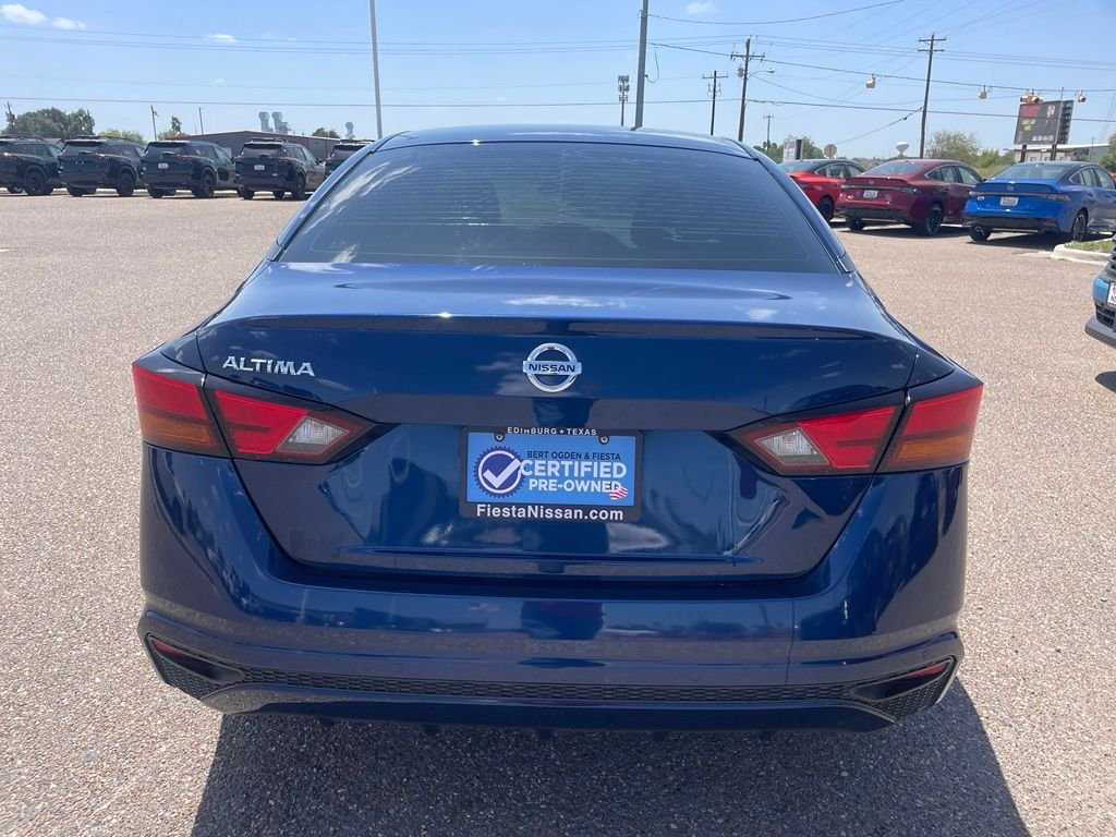 Certified Used 2022 Blue Nissan 2.5 S image 6