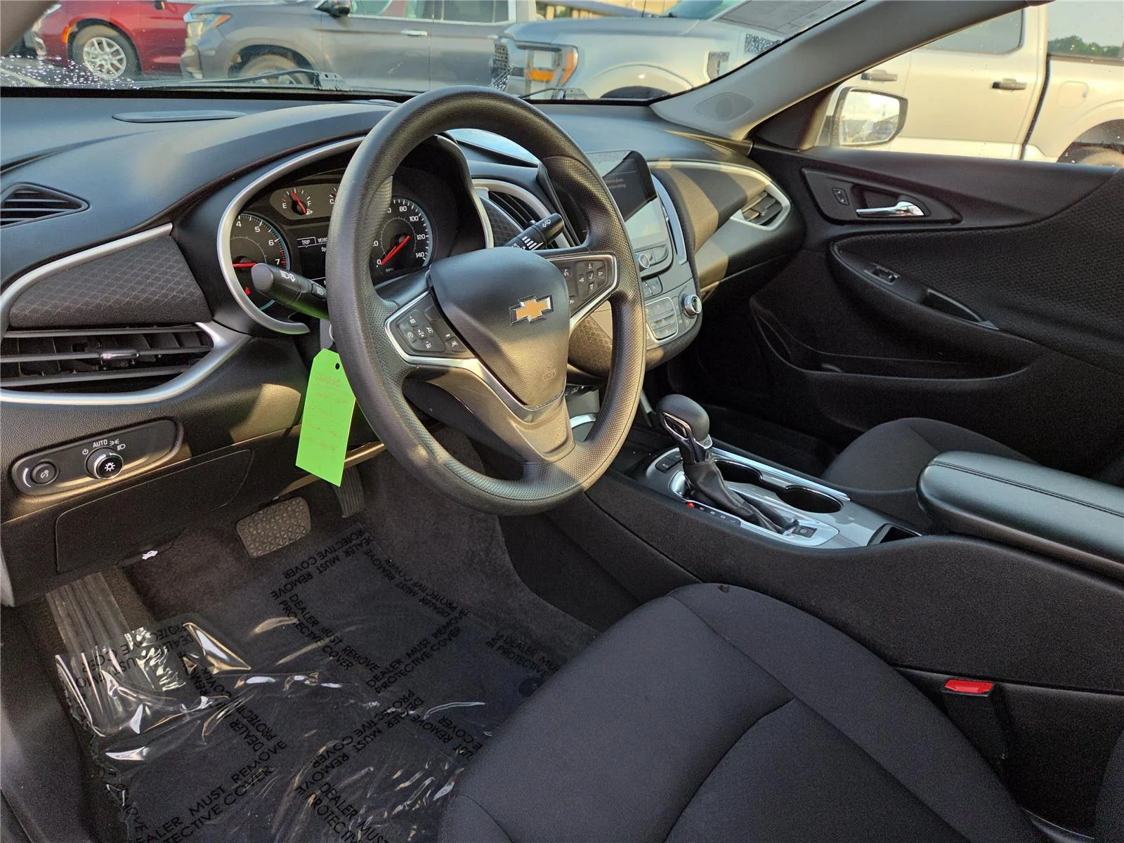Used 2024 Summit White Chevrolet LT image 22