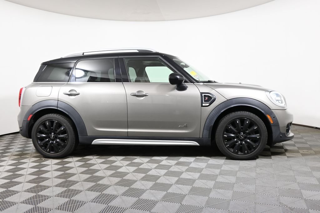 Used 2018 Silver MINI Base image 8