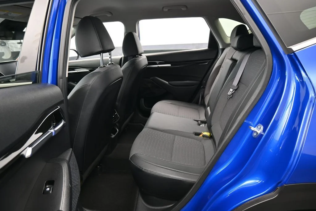 Used 2023 Neptune Blue Kia S image 27