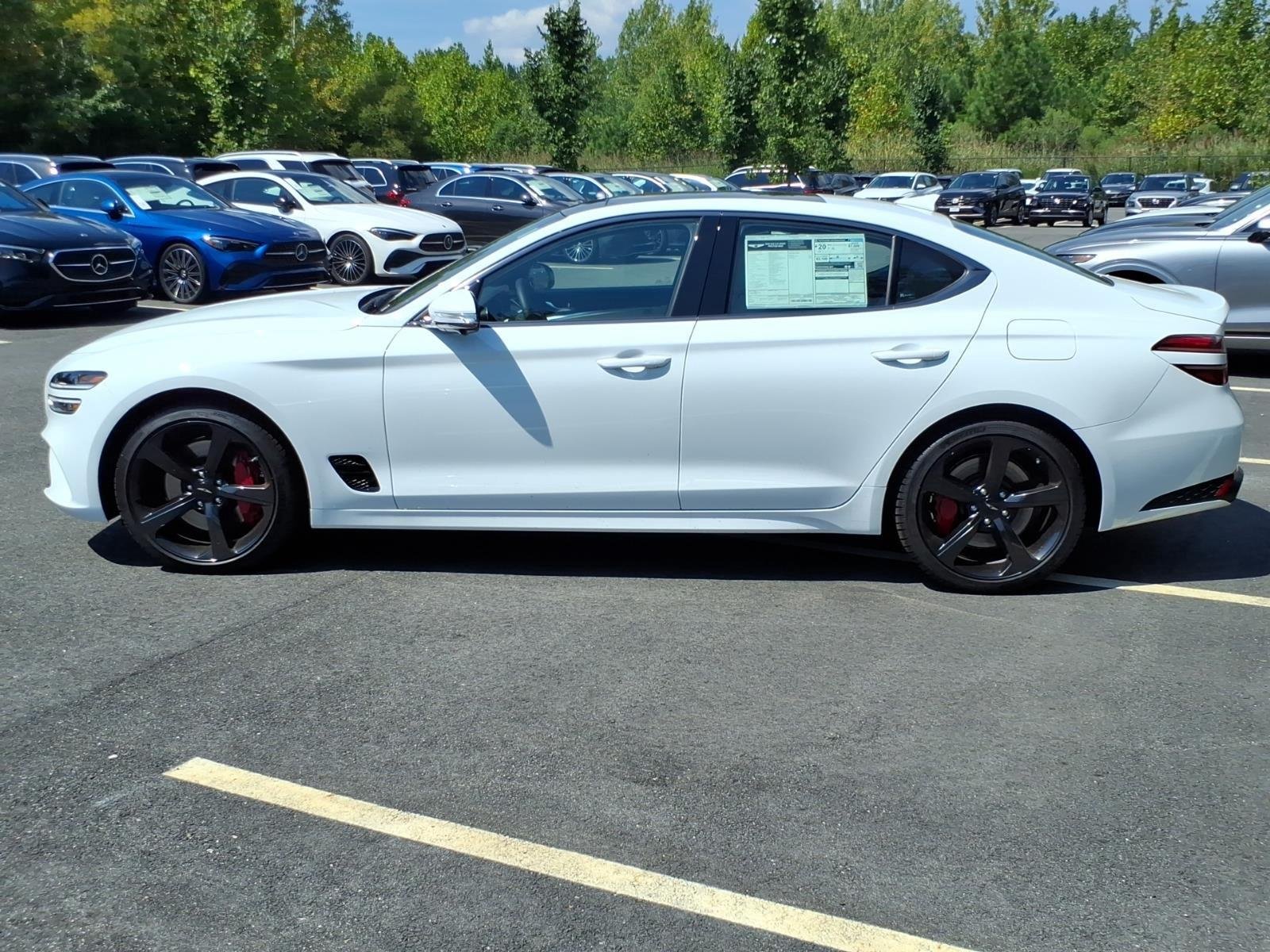 New 2026 Alta White Genesis 3.3T SPORT PRESTIGE image 3