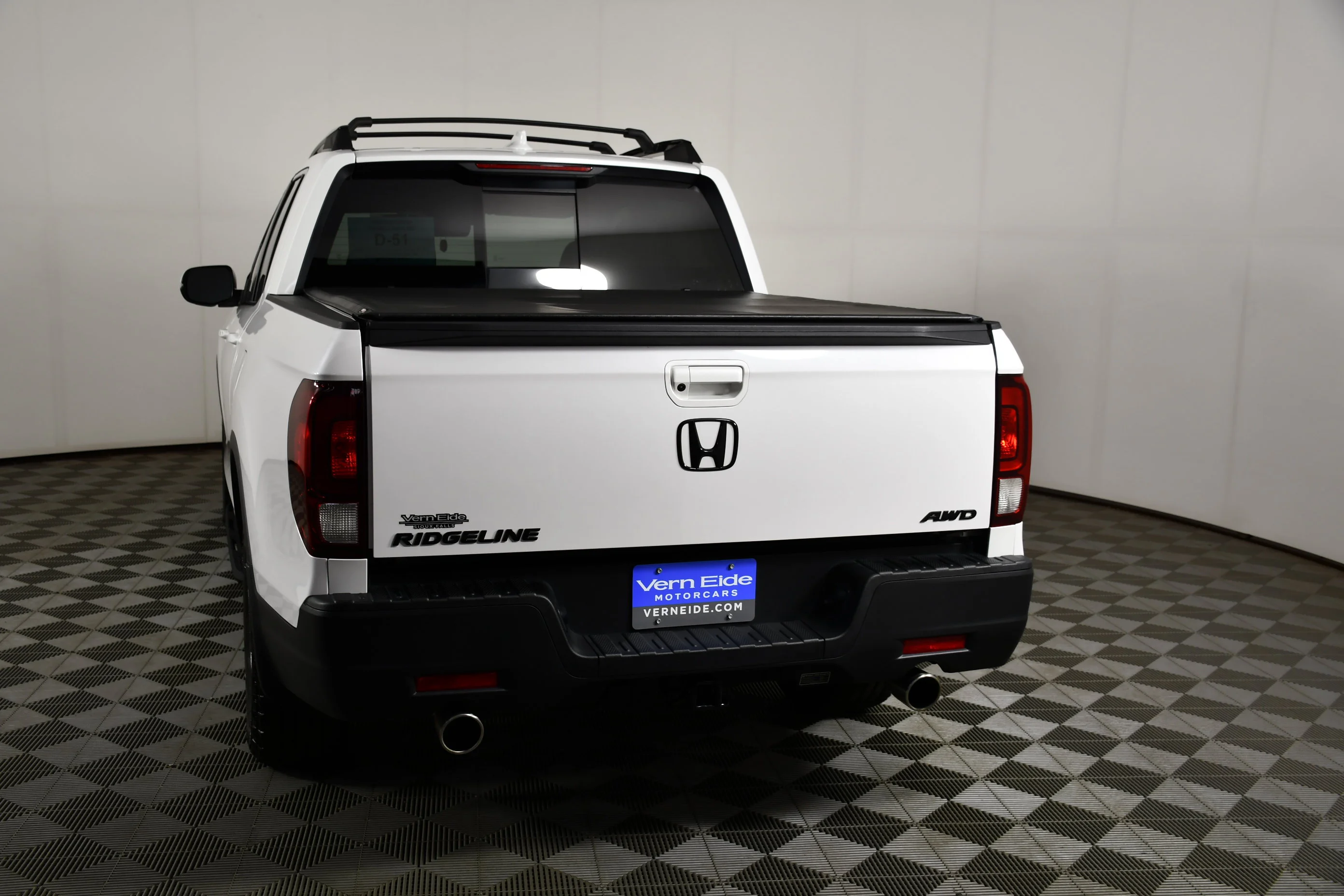 Certified Used 2023 Platinum White Pearl Honda RTL image 7