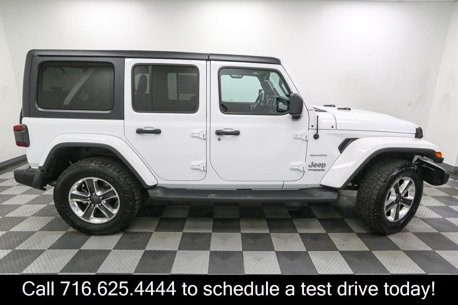 Used 2022 Bright White Clearcoat Jeep Unlimited Sahara image 9