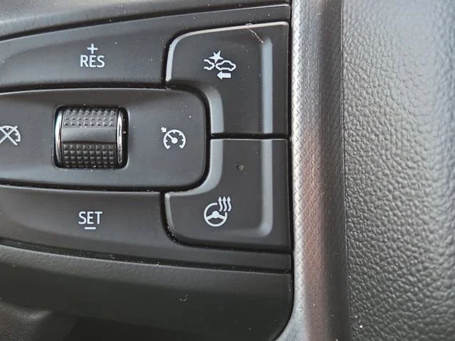 Used 2023 Summit White GMC Denali image 17