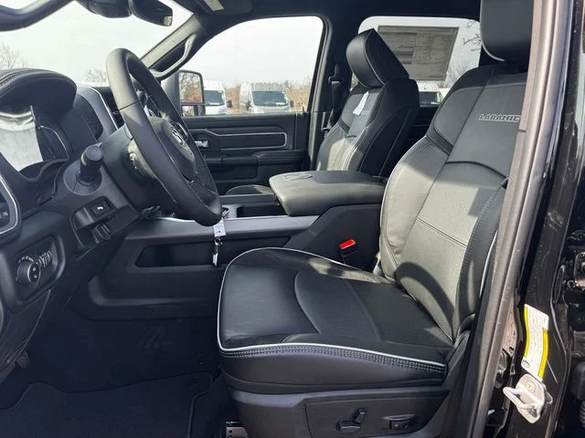 New 2026 Diamond Black Crystal Pearl-Coat Exterior Paint RAM LARAMIE image 22
