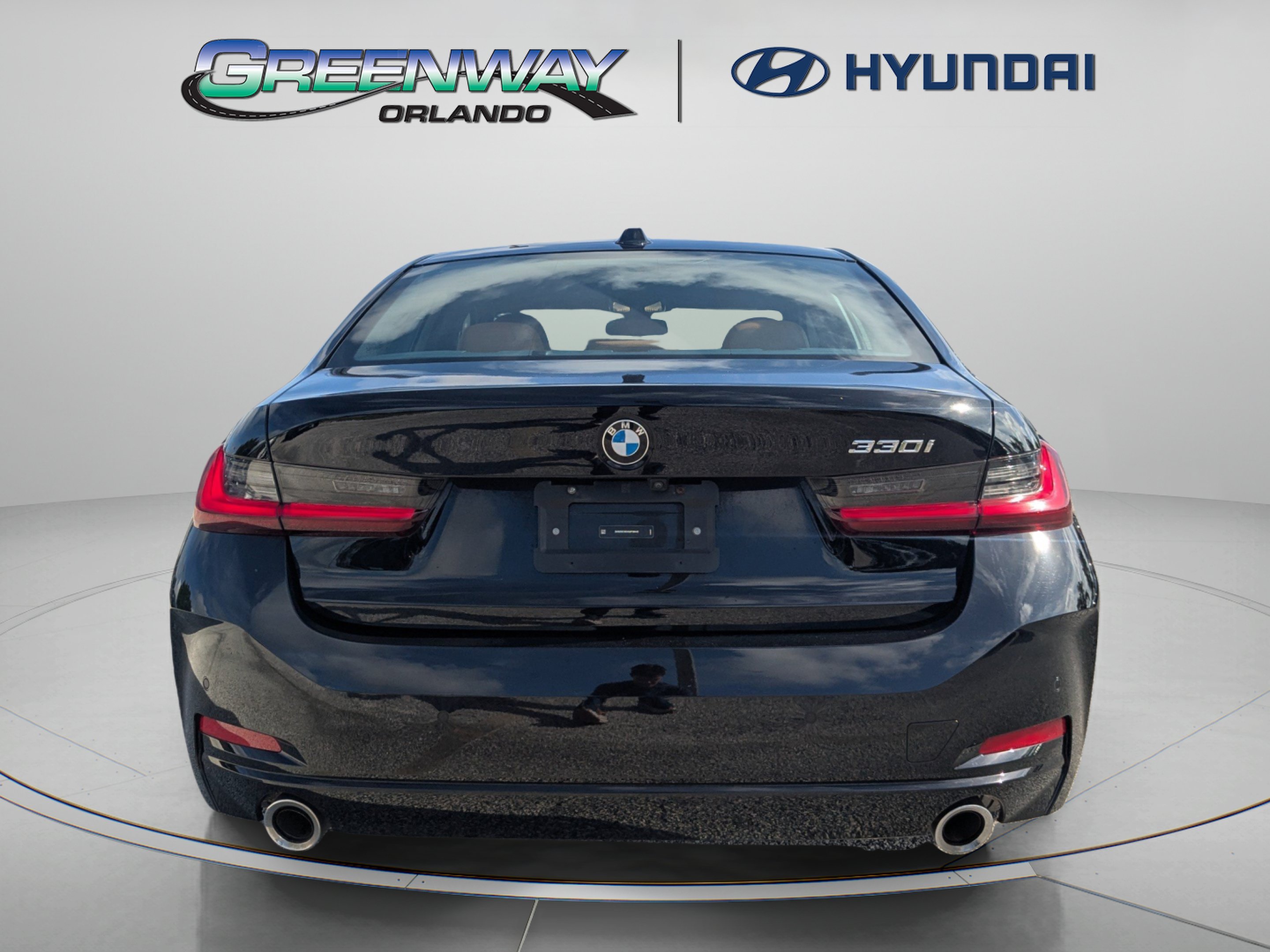 2025 BMW 3 Series 330i - Photo 7