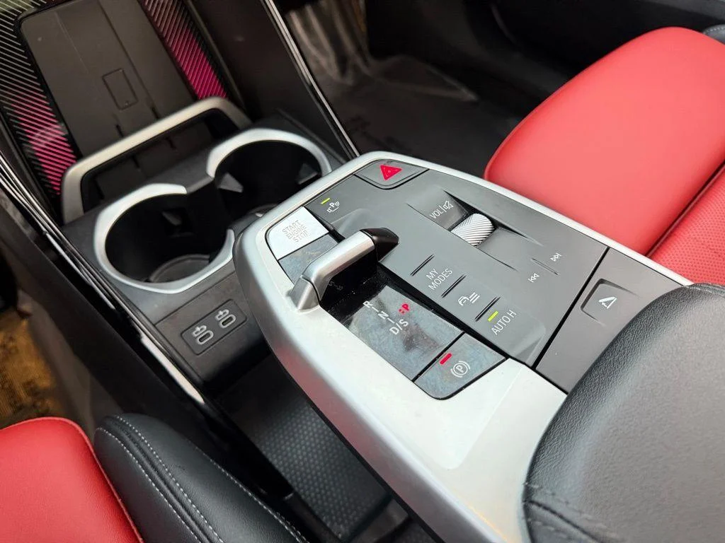 Used 2026 Silver BMW M35i image 31
