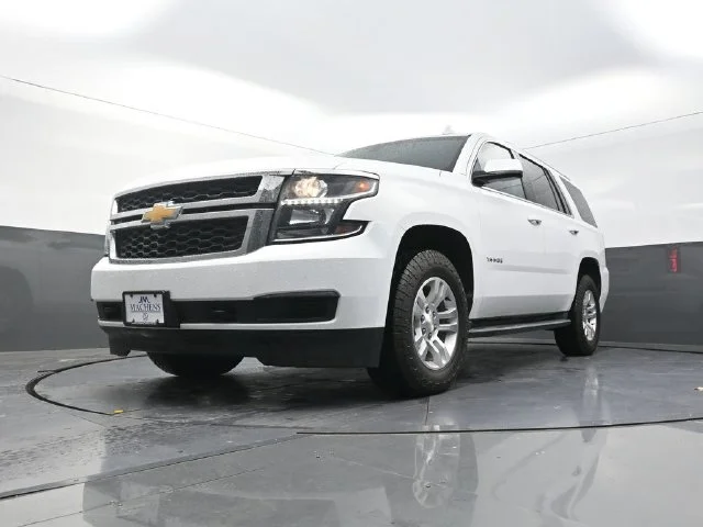 Used 2017 White Chevrolet LS image 22